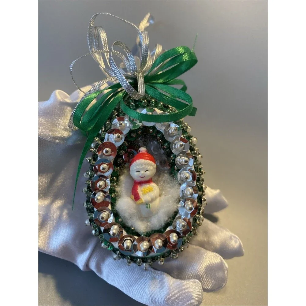 Vintage Christmas 3D Snowman Diorama Beaded Push Pin Ornament Handmade Green